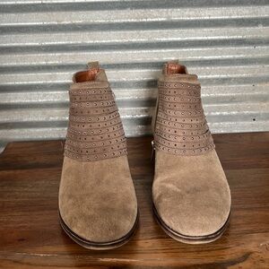 Lucky Brand booties. Like new. Women’s size 8
